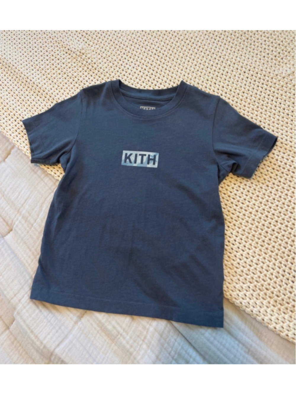 Boys Kith Kids Short Sleeve Blue Grey Camo Box Logo Short Sleeve Tee Size 3T
